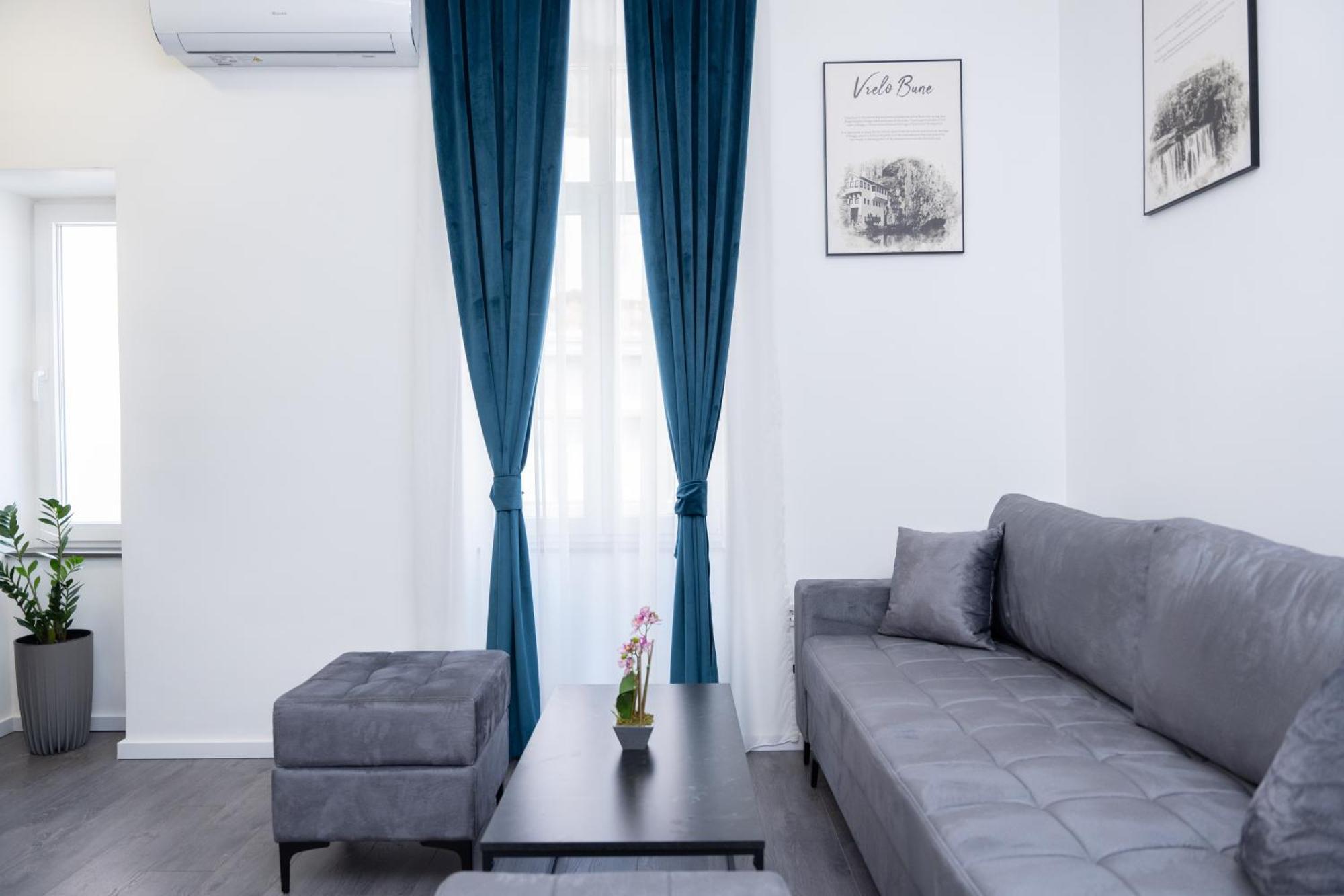 Azzurro City SJJ Extérieur photo